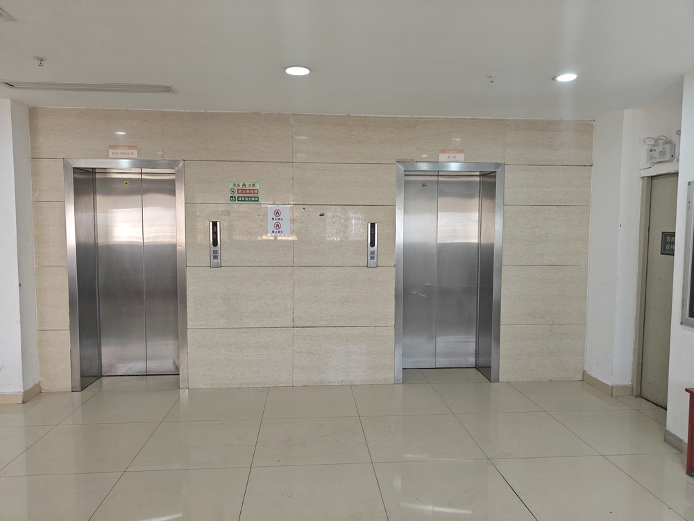 电梯厅1